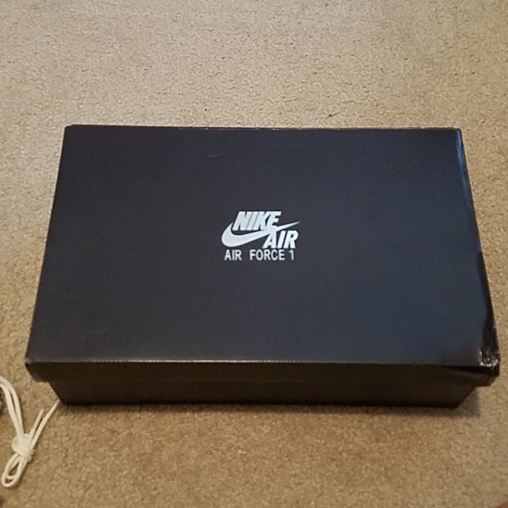Nike Men's Air Force 1 Basketball Shoes - Picture 4 of 10